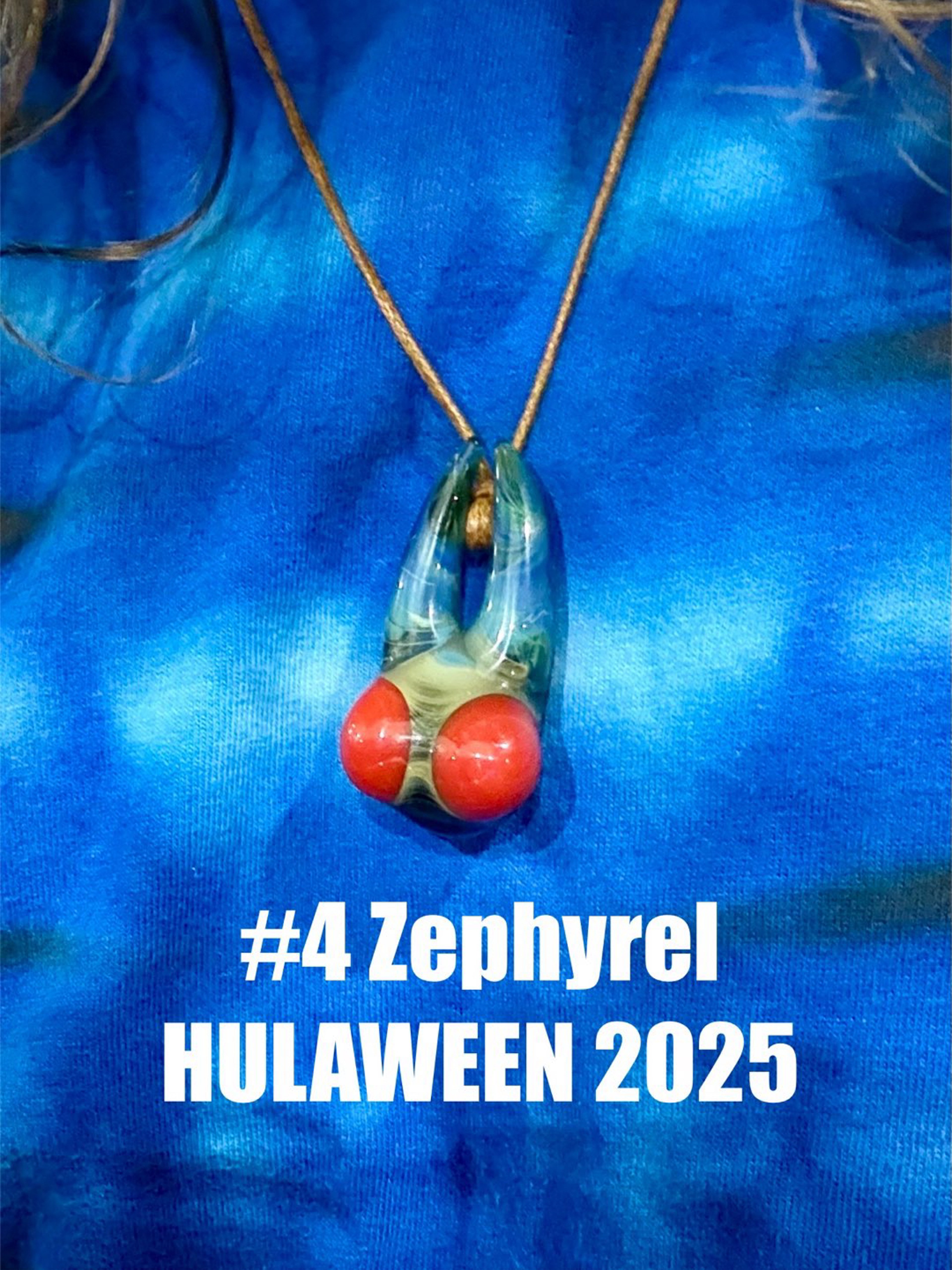 Preview pic of Voidling Head #4 : Mini Spirit  Companion Pendant