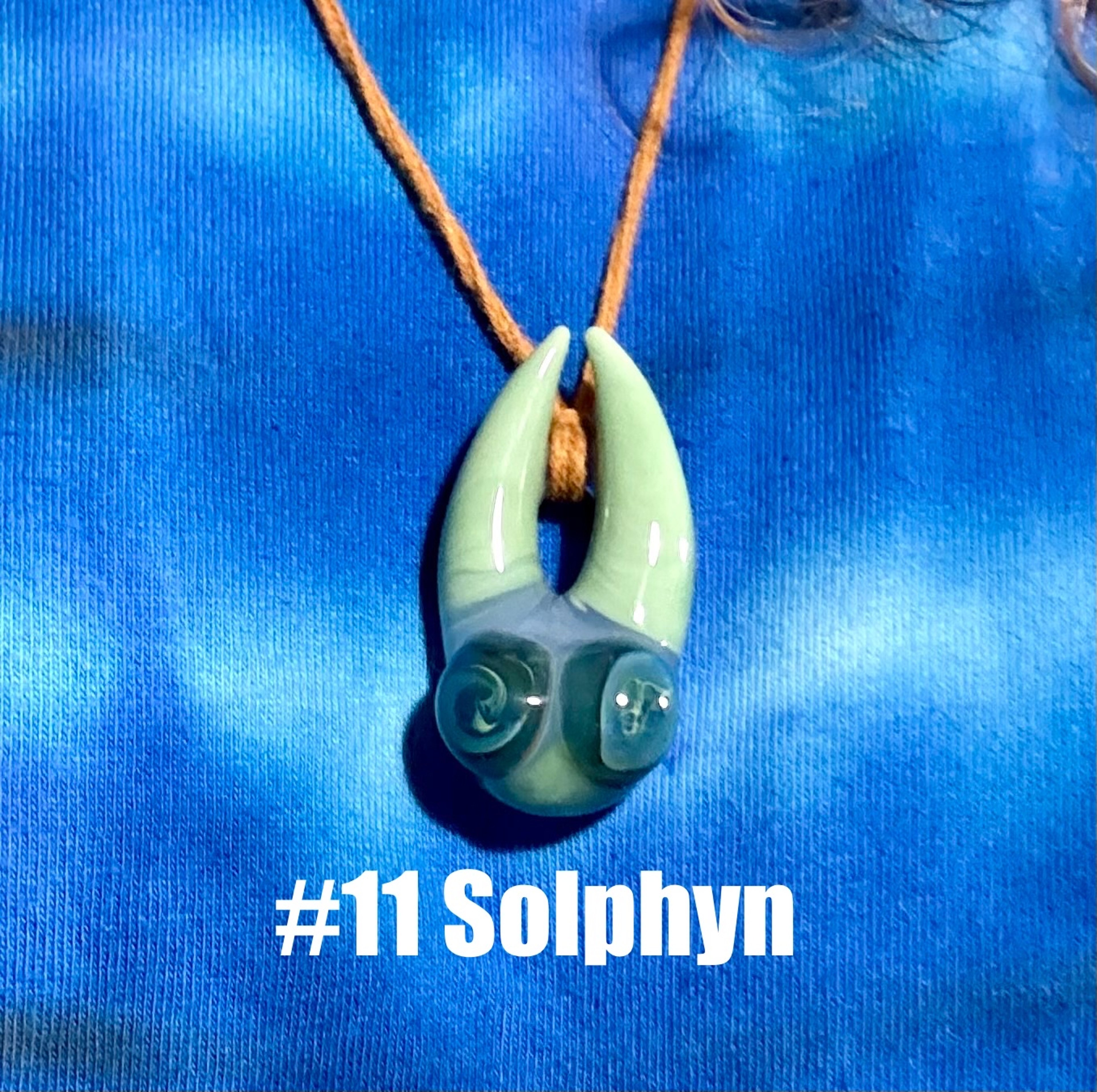 Preview pic of Voidling Head #11 : Mini Spirit  Companion Pendant
