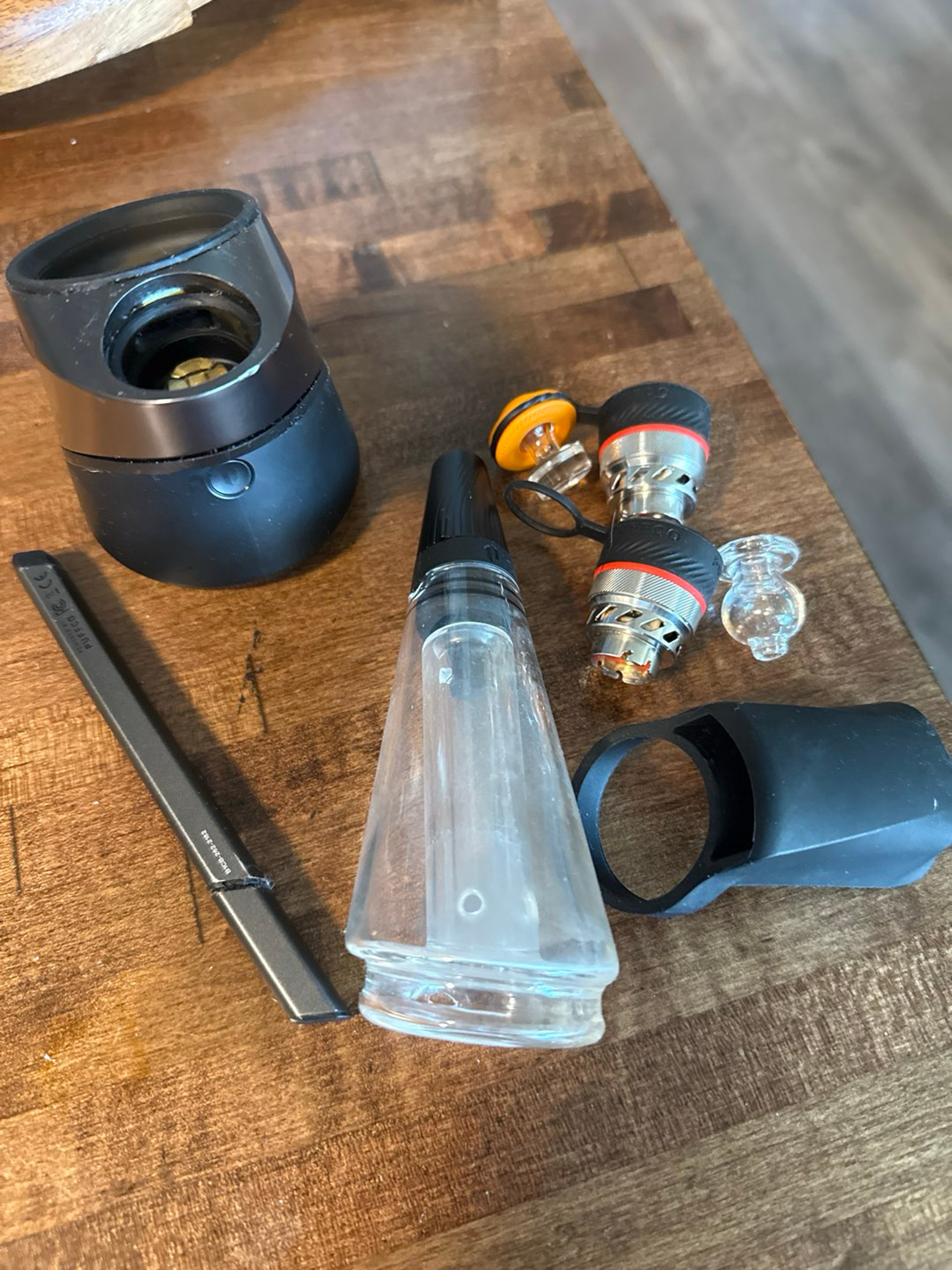 Preview pic of Puffco Pro, Hot Knife, Travel Glass, 2 3D Chambers, and bubble cap