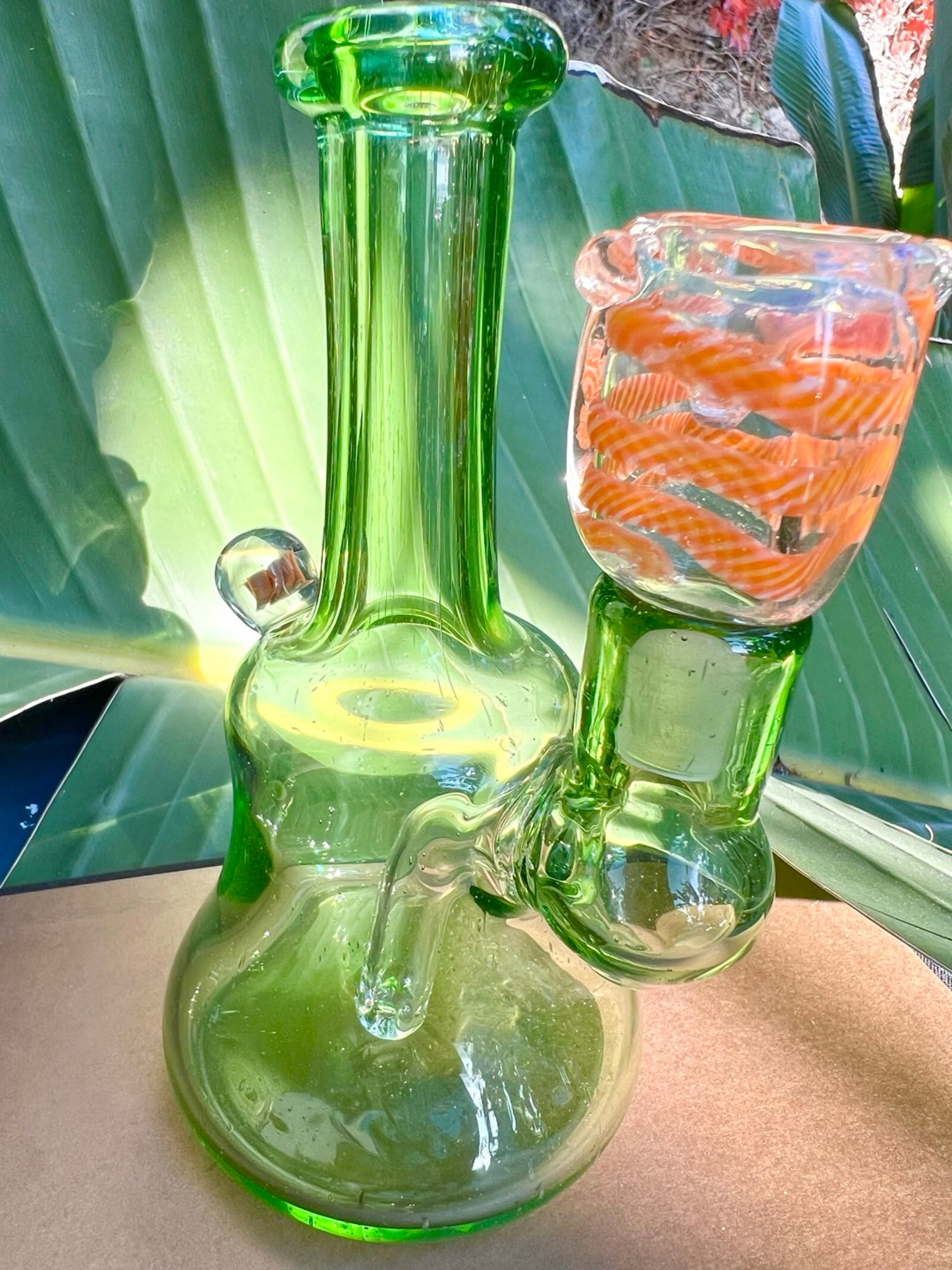 Preview pic of Jungle Bong