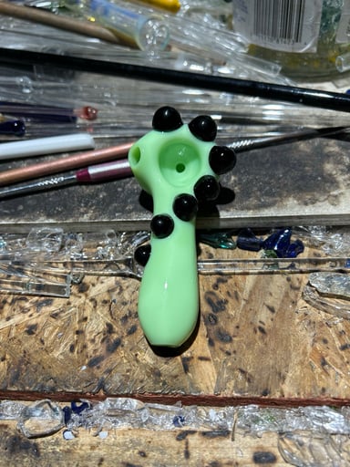 Preview pic of Alien green spoon