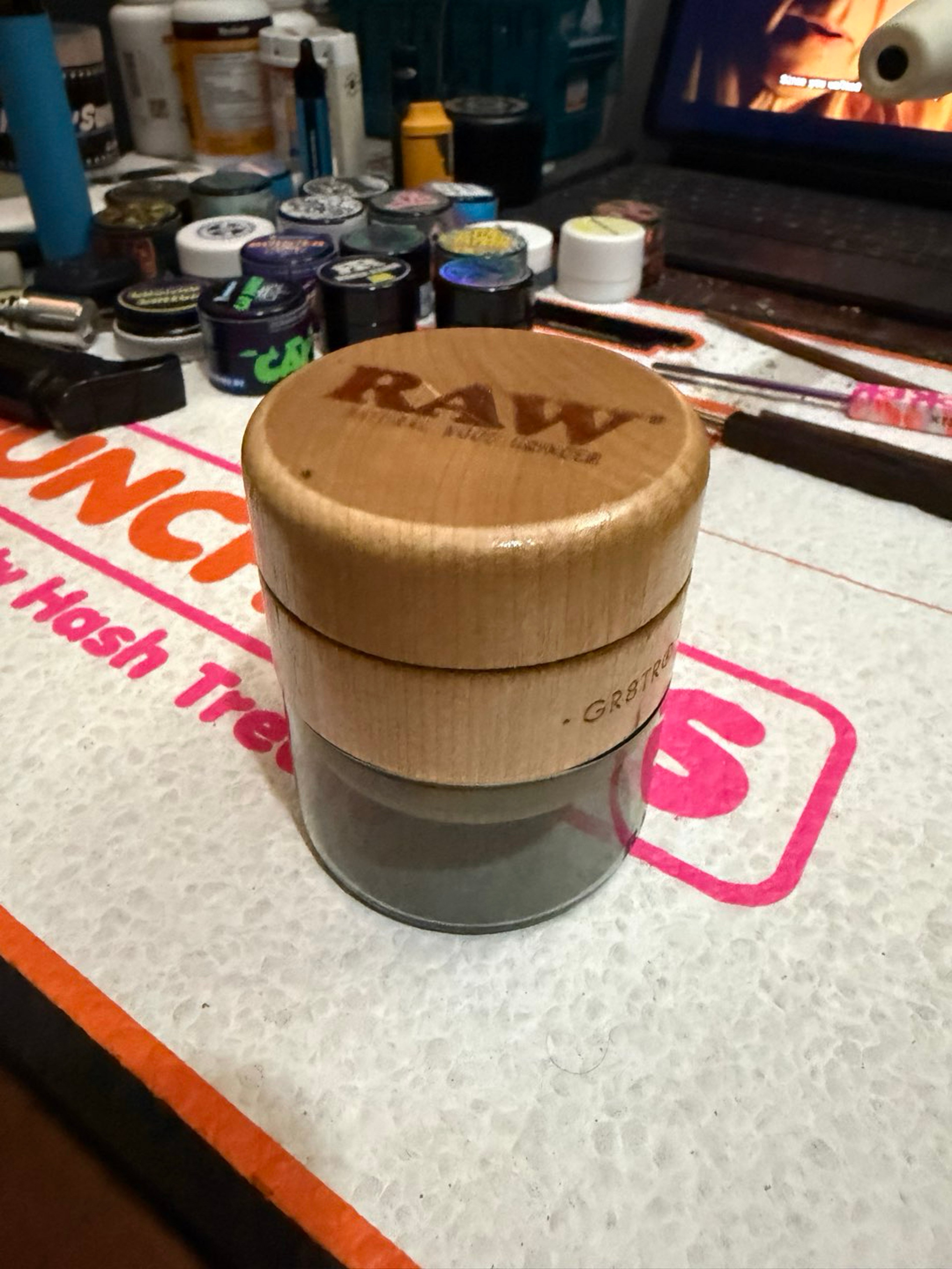 Preview pic of Raw Natural Wood Grinder