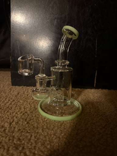 Preview pic of Green Bear mini dab rig