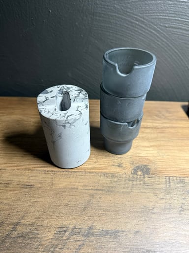 Preview pic of Nesting Ashtrays and Tabletop lighter