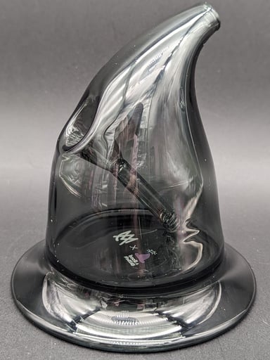 Preview pic of MJ ARSENAL X A GOOD WITCH - THE SHELLEY BONG