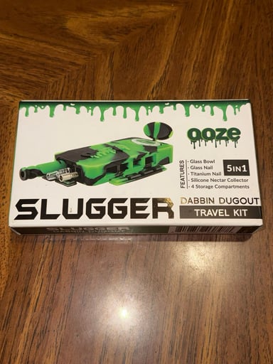 Preview pic of Ooze Slugger Dabbin Dugout Travel Kit