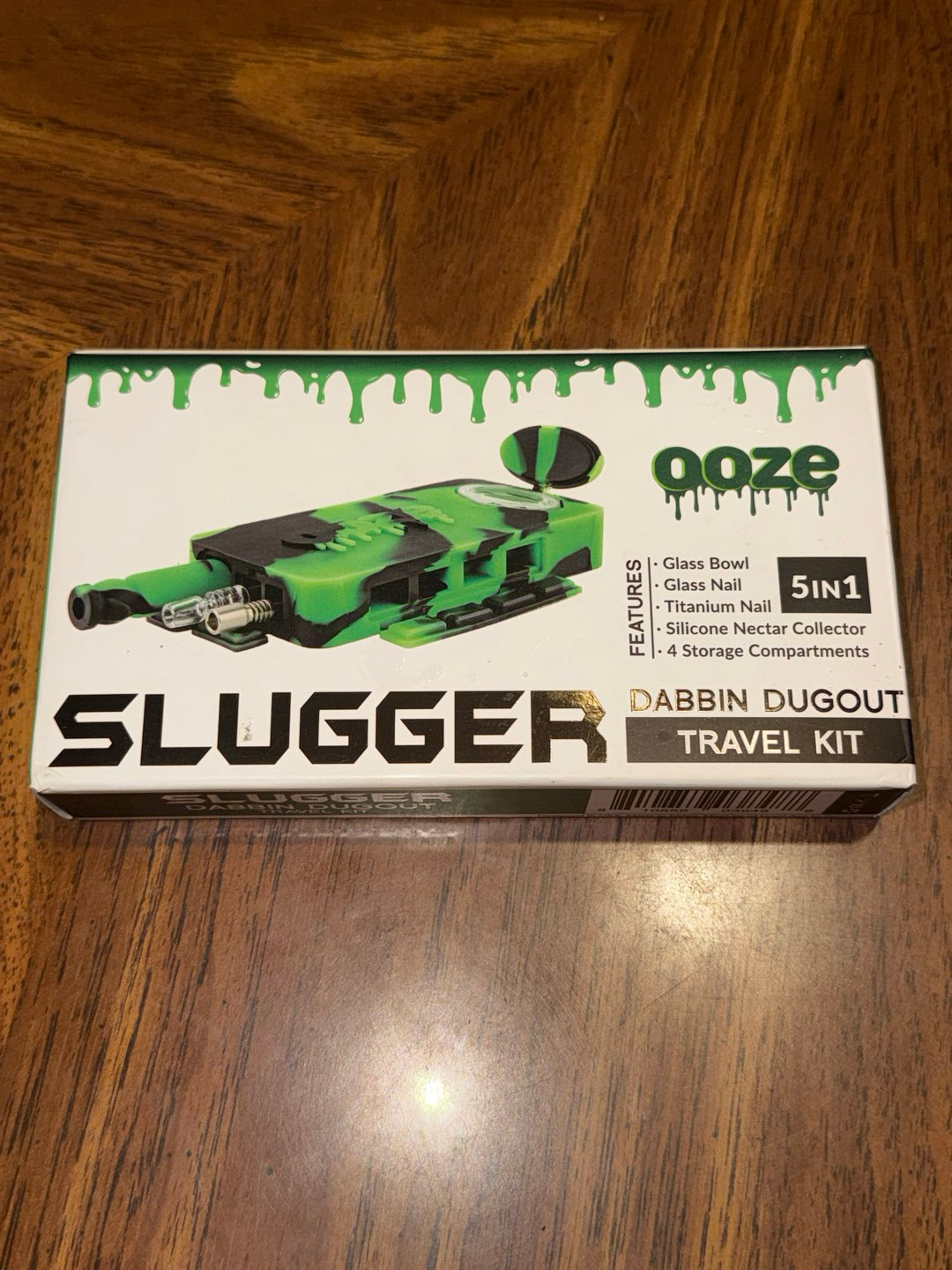 Preview pic of Ooze Slugger Dabbin Dugout Travel Kit