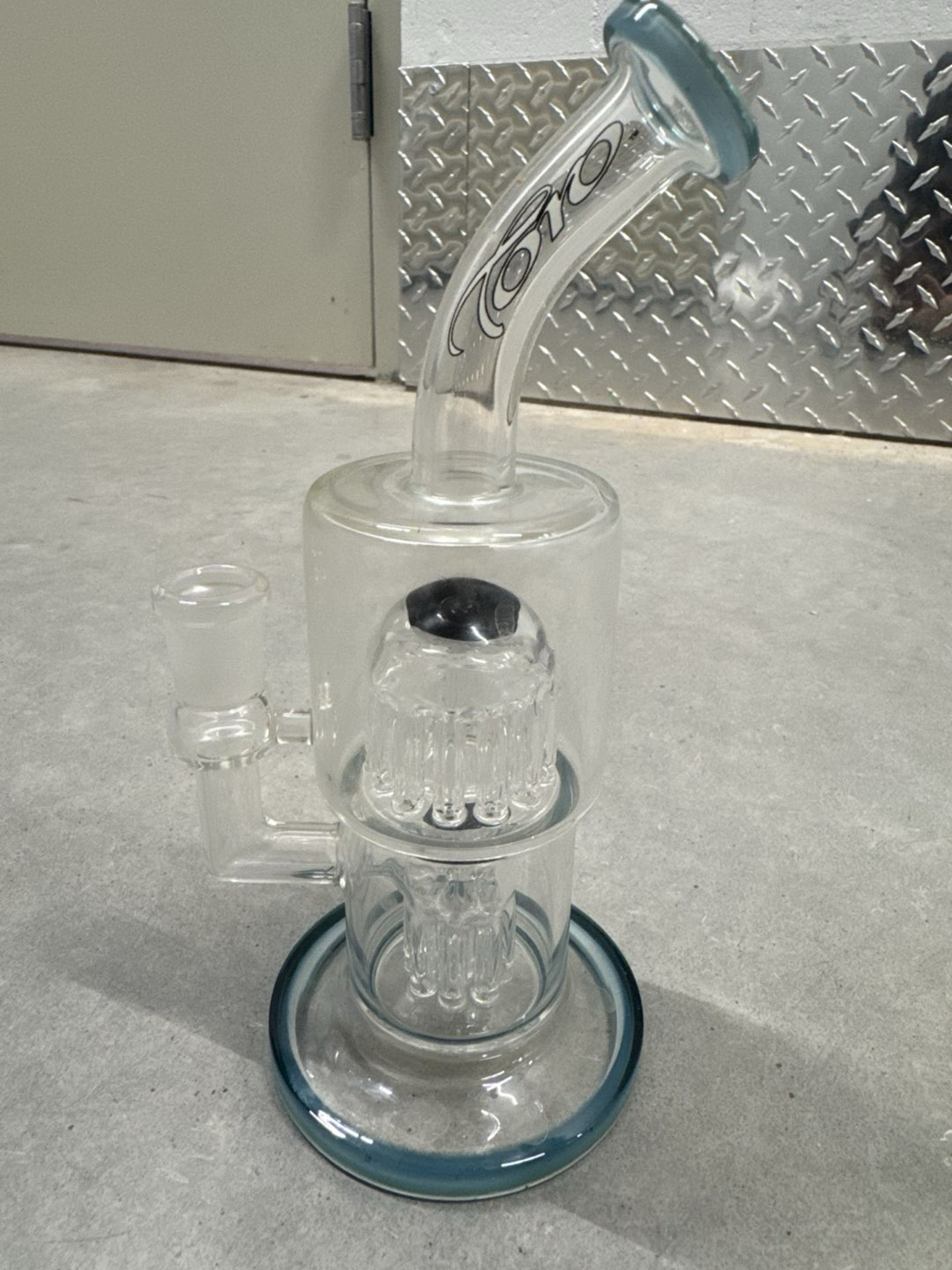 Preview pic of Toro w/ slight stains**