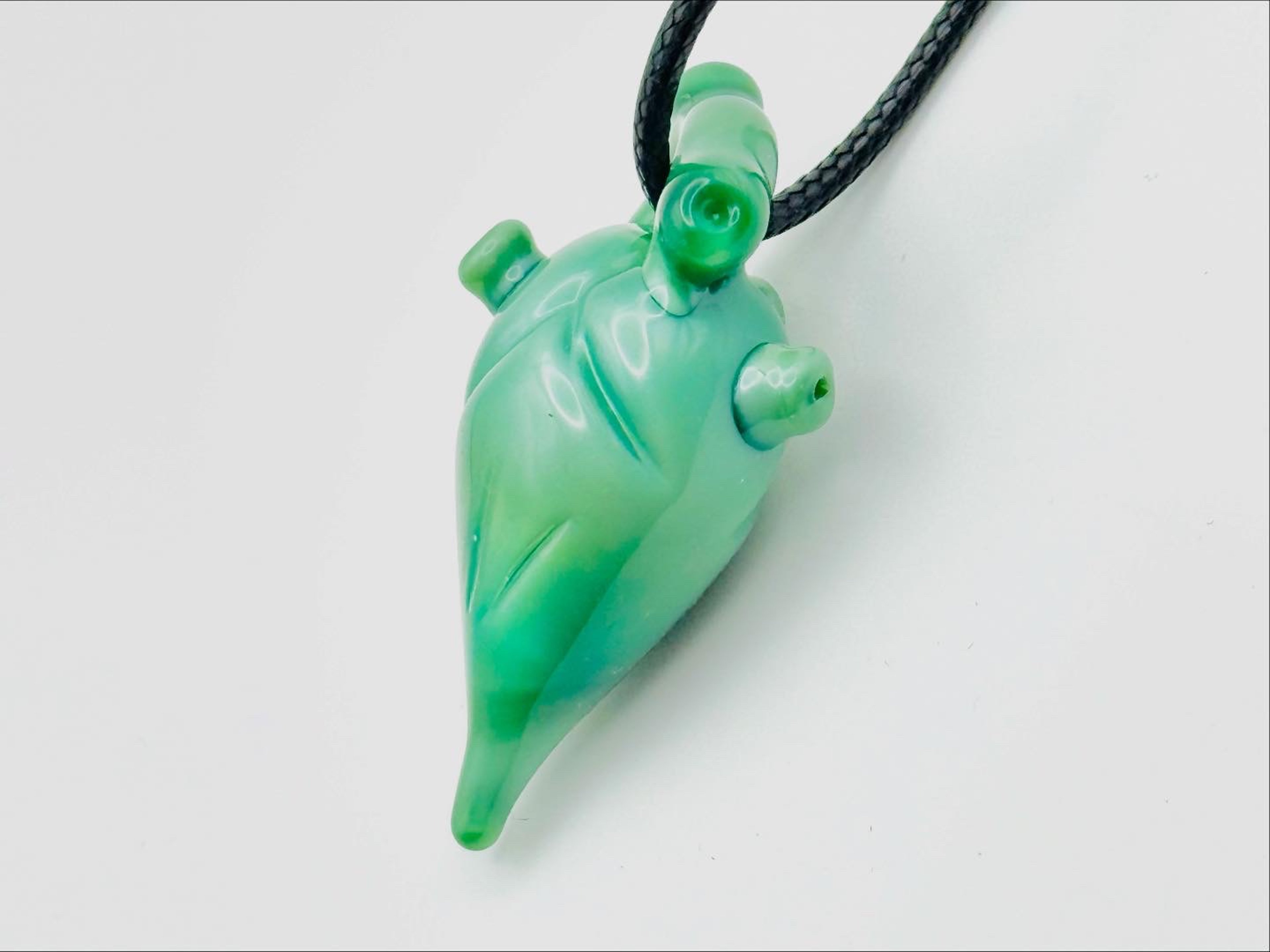 Preview pic of Chromium heart pendy!