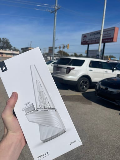 Preview pic of Puffco Peak Pro (Pearl, Black)