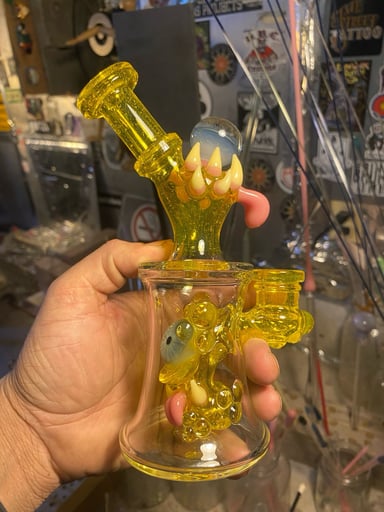 Preview pic of Terps bottle monster