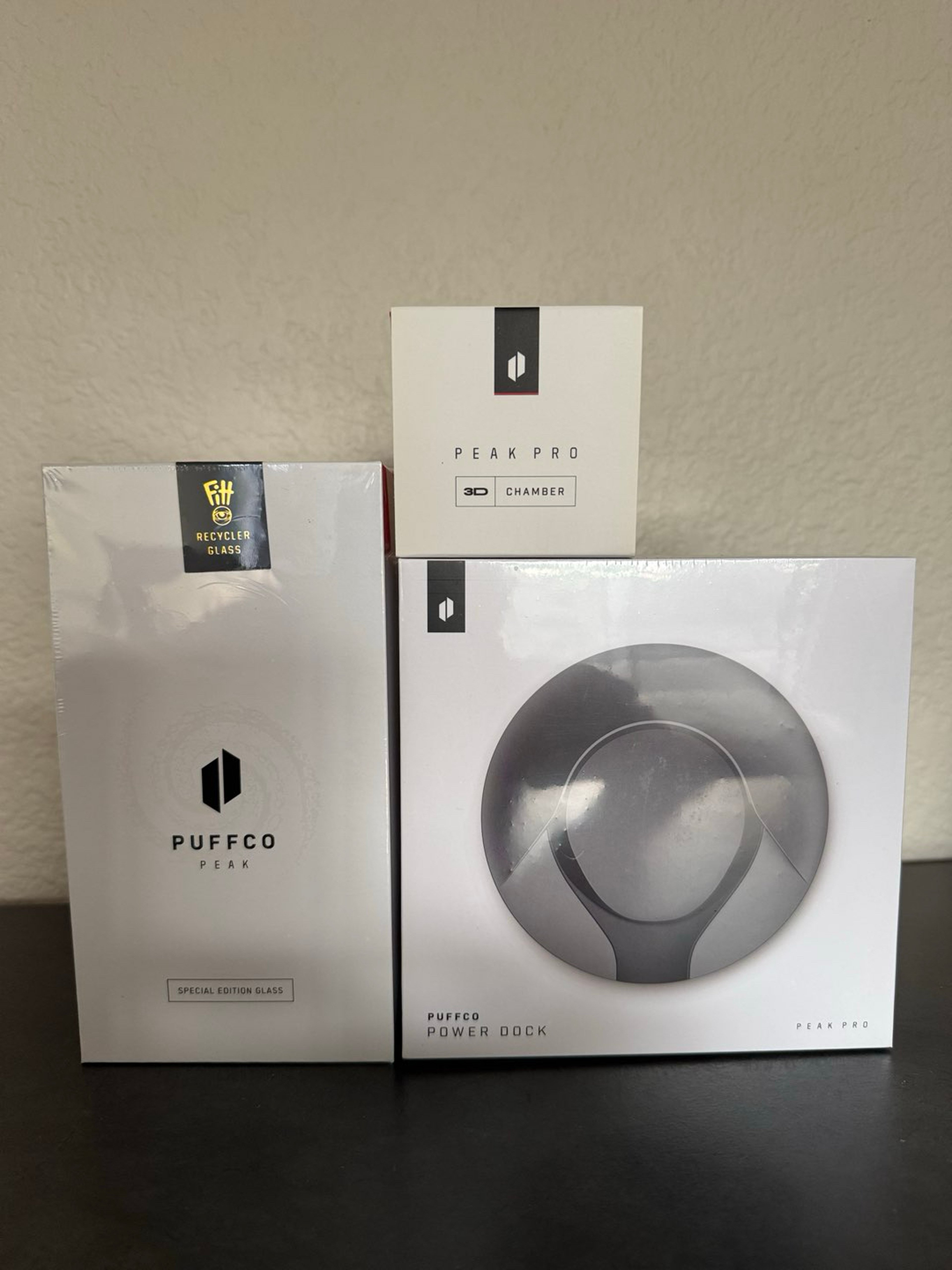 Preview pic of Puffco Ryan Fitt Glass + Peak Pro power Dock + 3D Chamber (Combo Order)