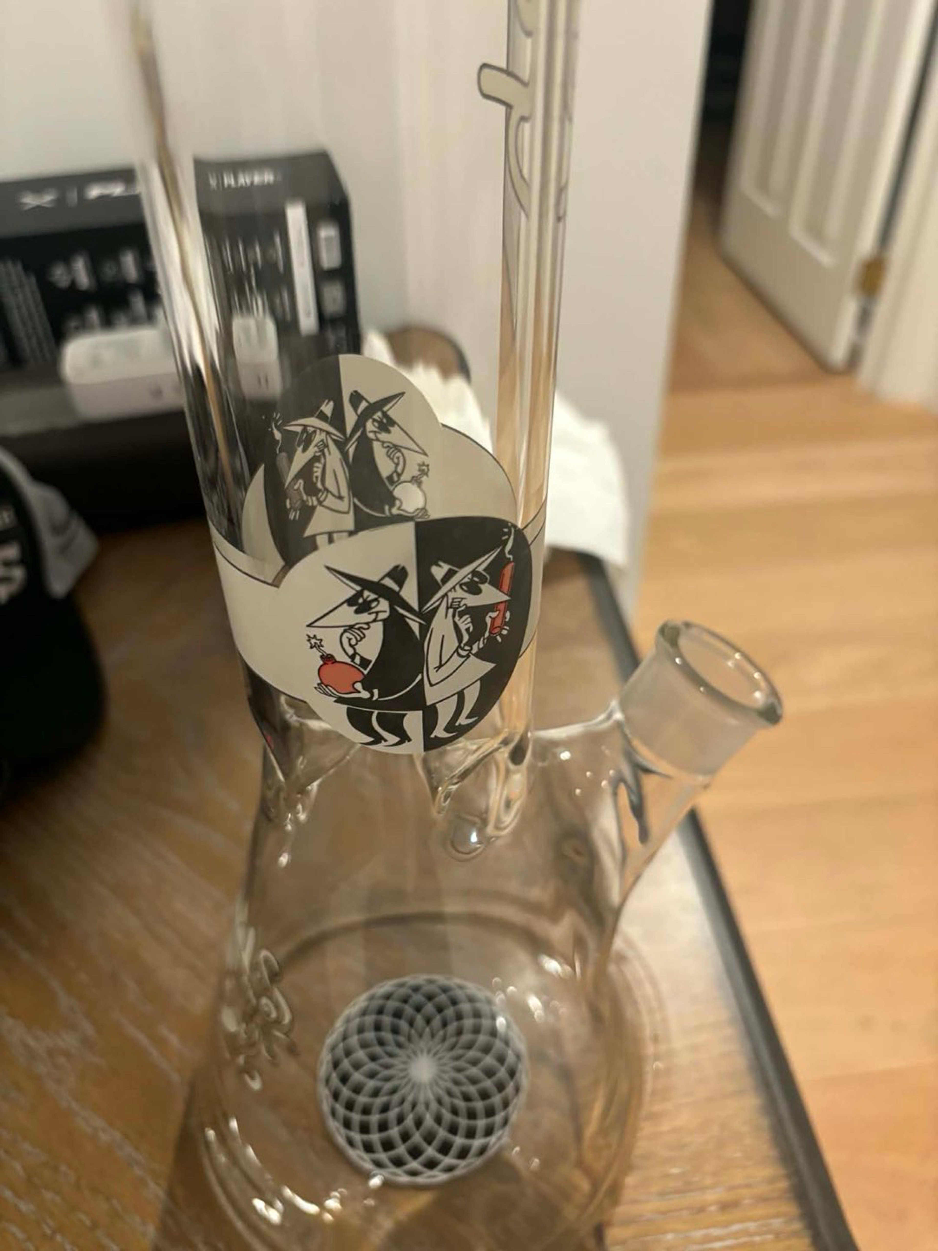 Preview pic of Illadelph Heavy Hitter – OG Era – 1/1 Spy vs Spy (Rare)