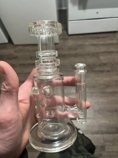 Preview pic of Clear hubbard glass banger hanger faceted