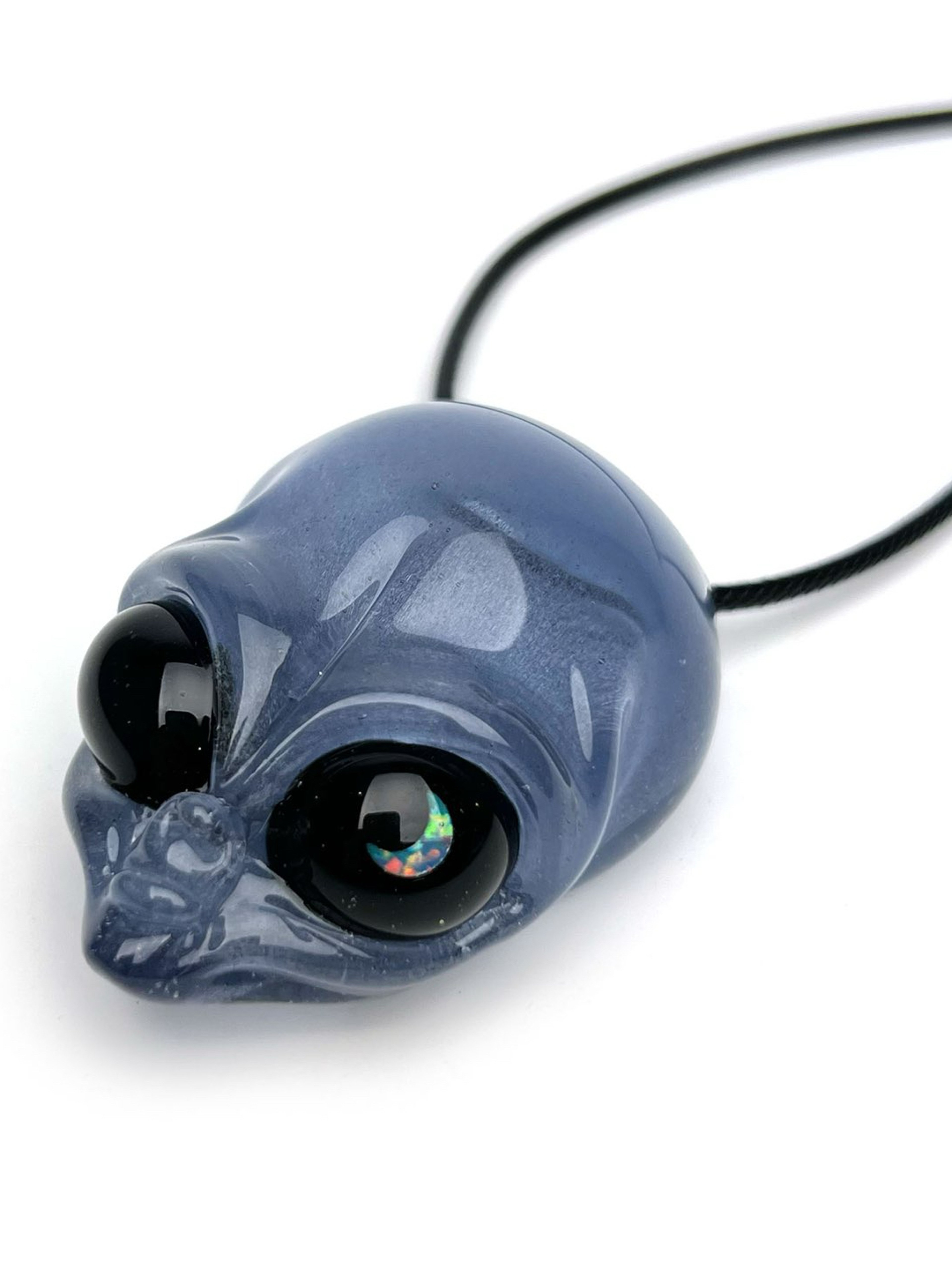 Preview pic of Ghost Glass Alien Pendant