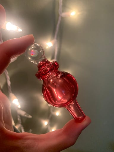 Preview pic of Shwazye Glass Bubble Cap