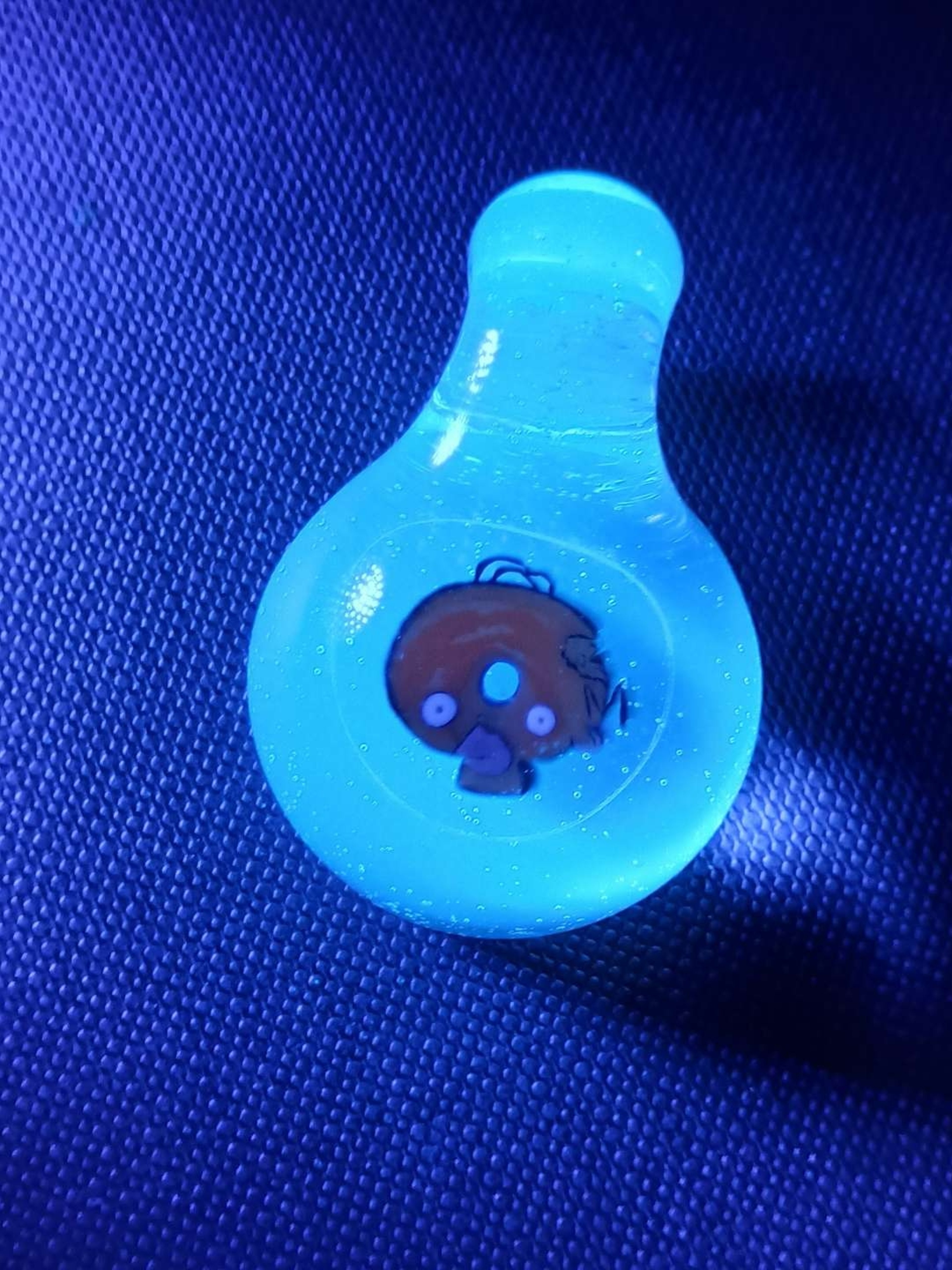 Blu-V homer doughnuts pendant image 0