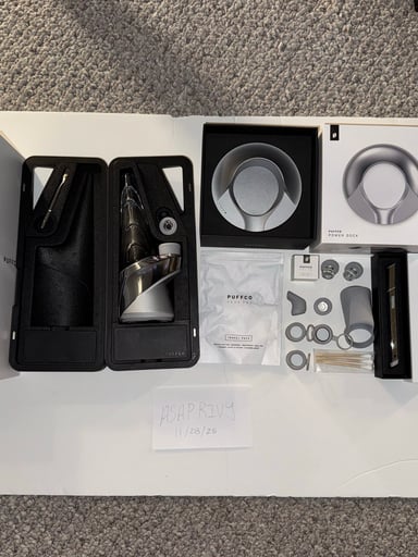 Preview pic of Puffco Guardian Peak Pro Bundle