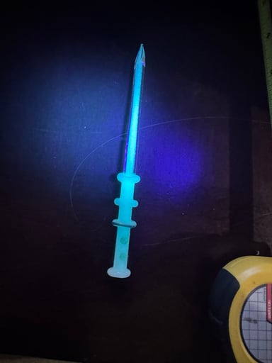 Preview pic of Sarah Shade Light Saber Dabber