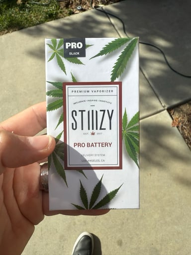Preview pic of Stiiizy Pro Black Battery Sealed