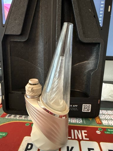 Preview pic of Puffco Peak Pro V2 Desert Limited Edition