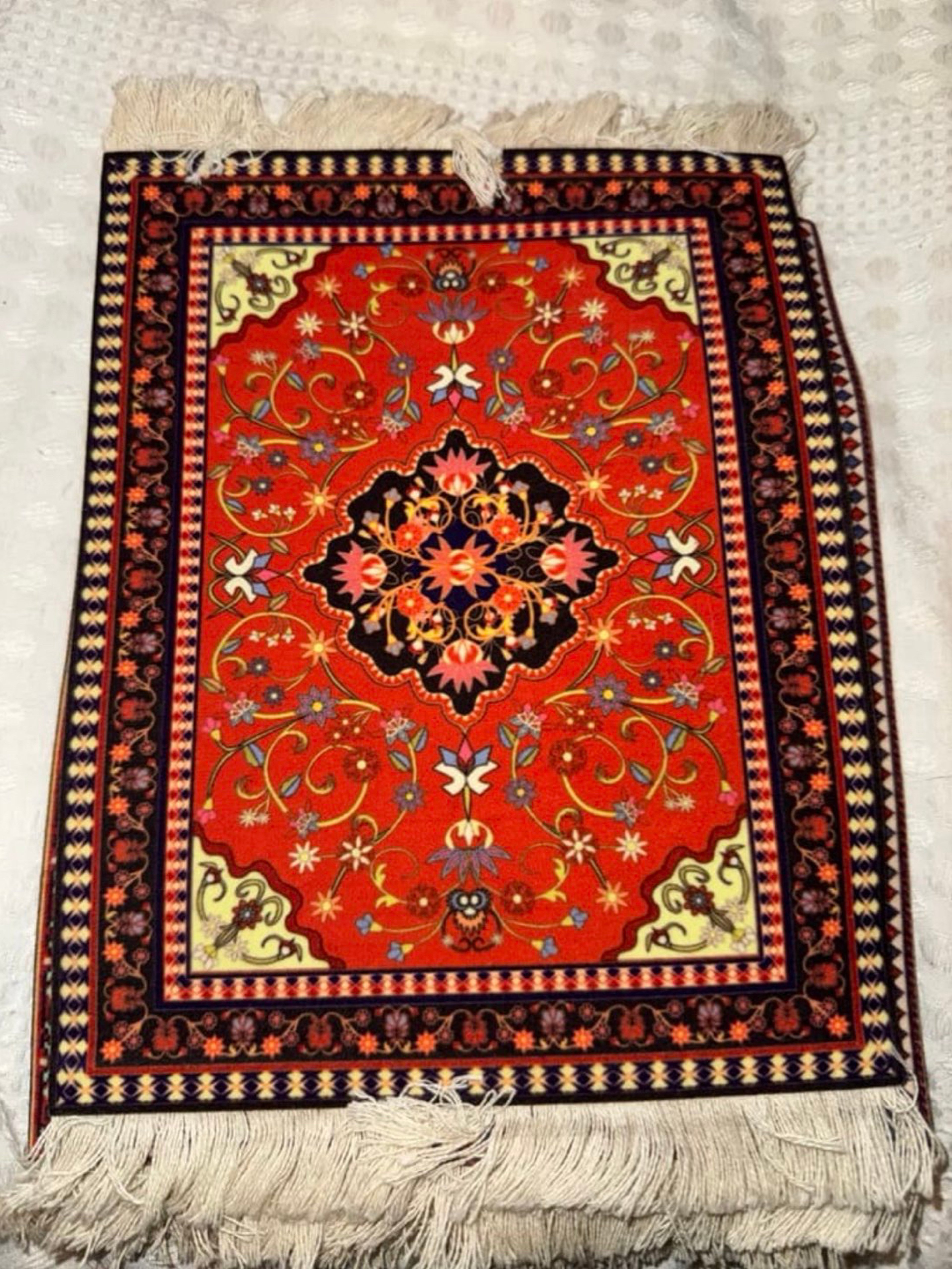 Preview pic of Red carpet