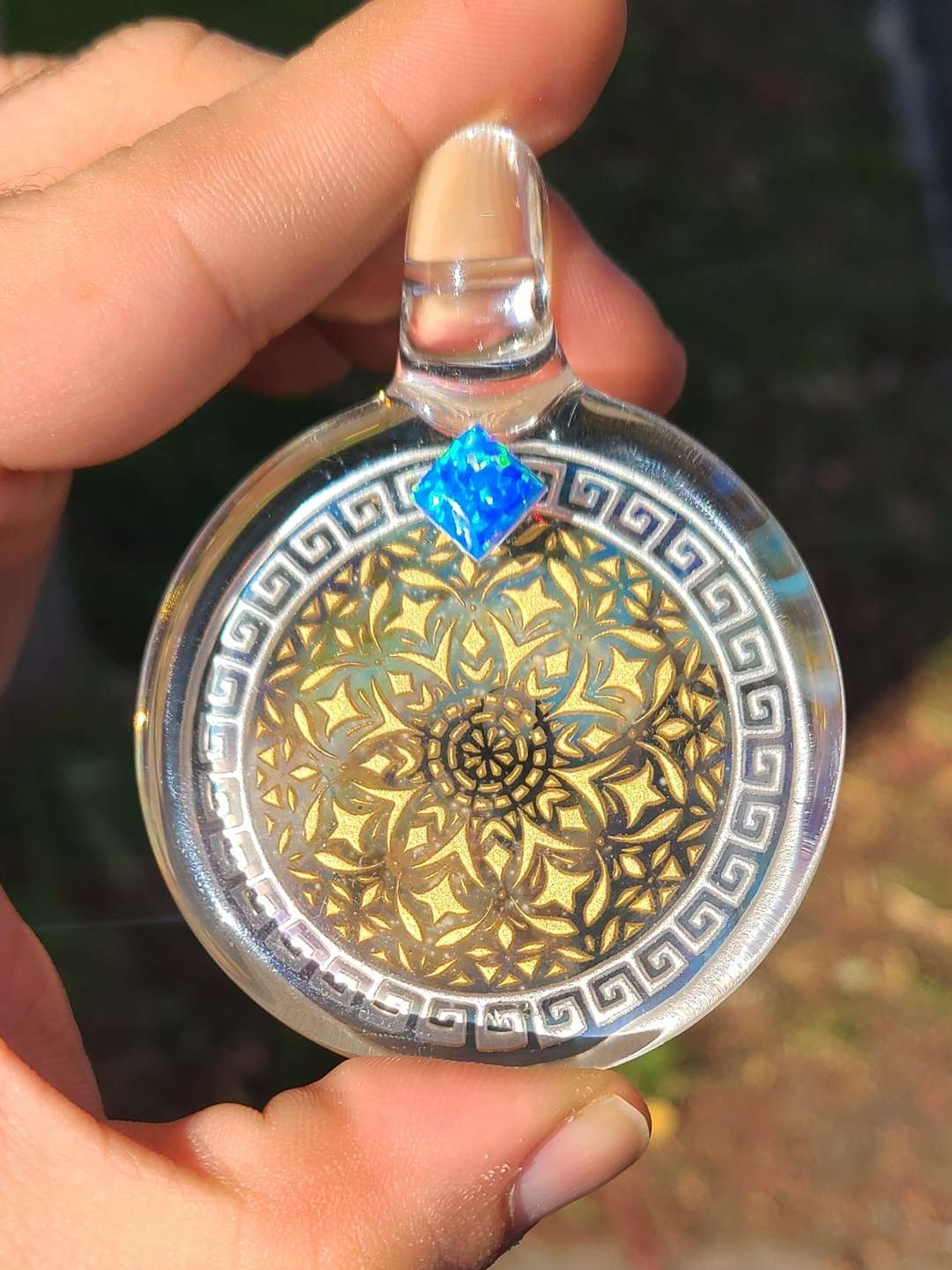 Preview pic of Alkaline Glass Pendant