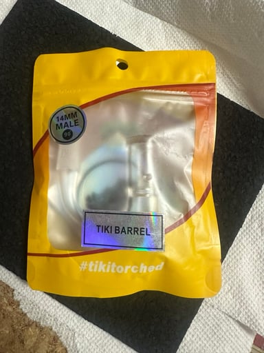 Preview pic of Tiki Quartz Barrel Banger 14mm 90