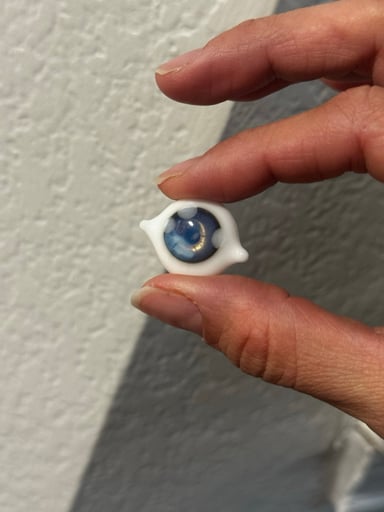 Preview pic of Glass Eye