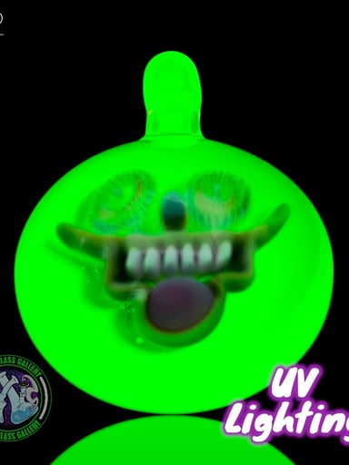 Preview pic of Steve H Glass - Pendant #12 - Face Implosion