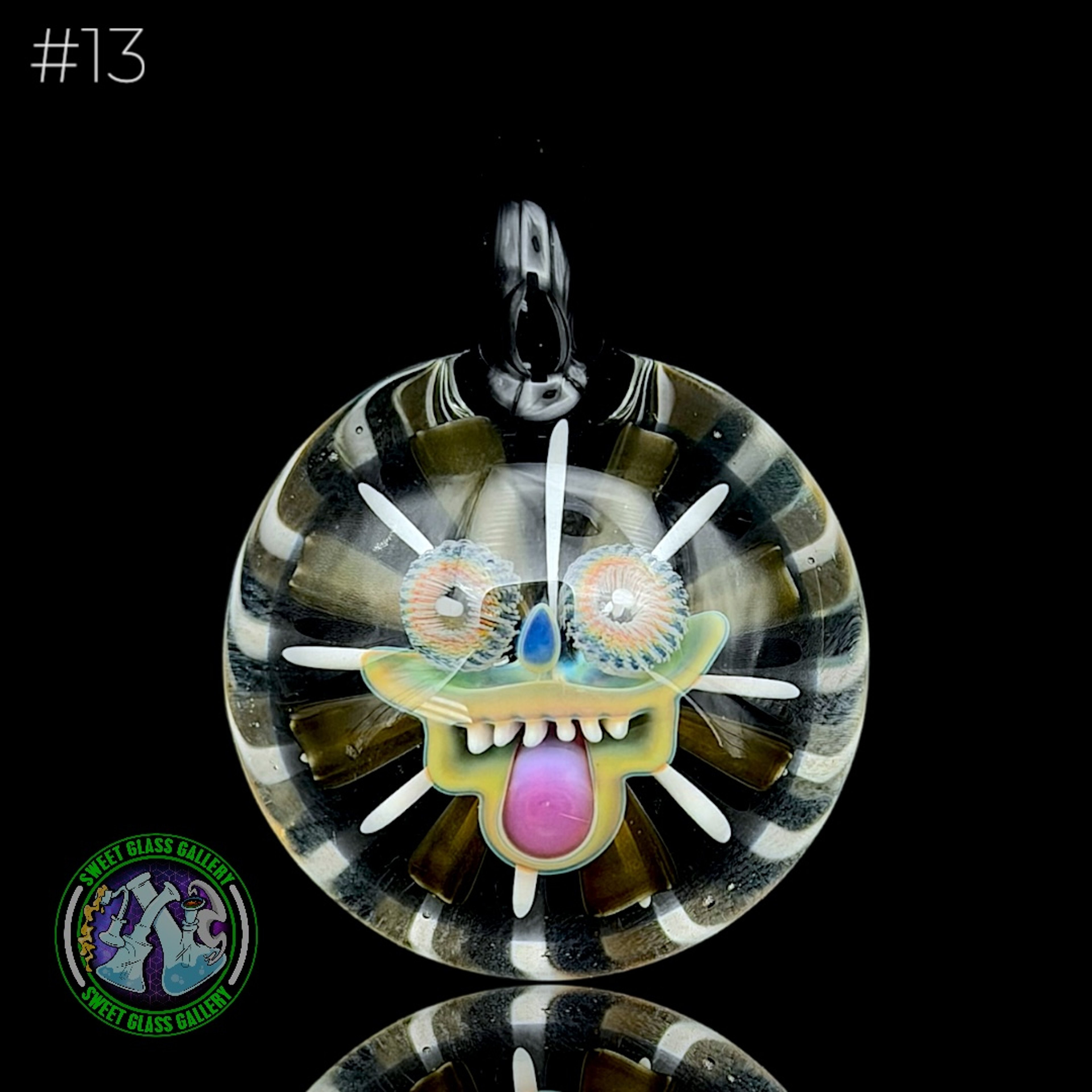Preview pic of Steve H Glass - Pendant #13 - Face Implosion