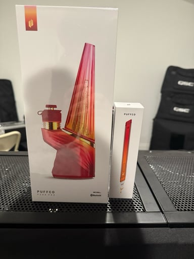 Preview pic of Puffco Peak Pro Daybreak and hot knife