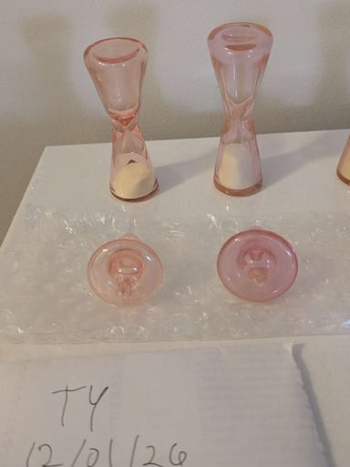 Preview pic of Rebelz hourglass timer with matching caps, multiple colors