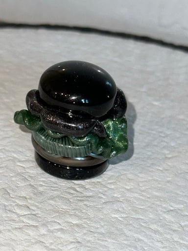 Preview pic of Rosburg pendant