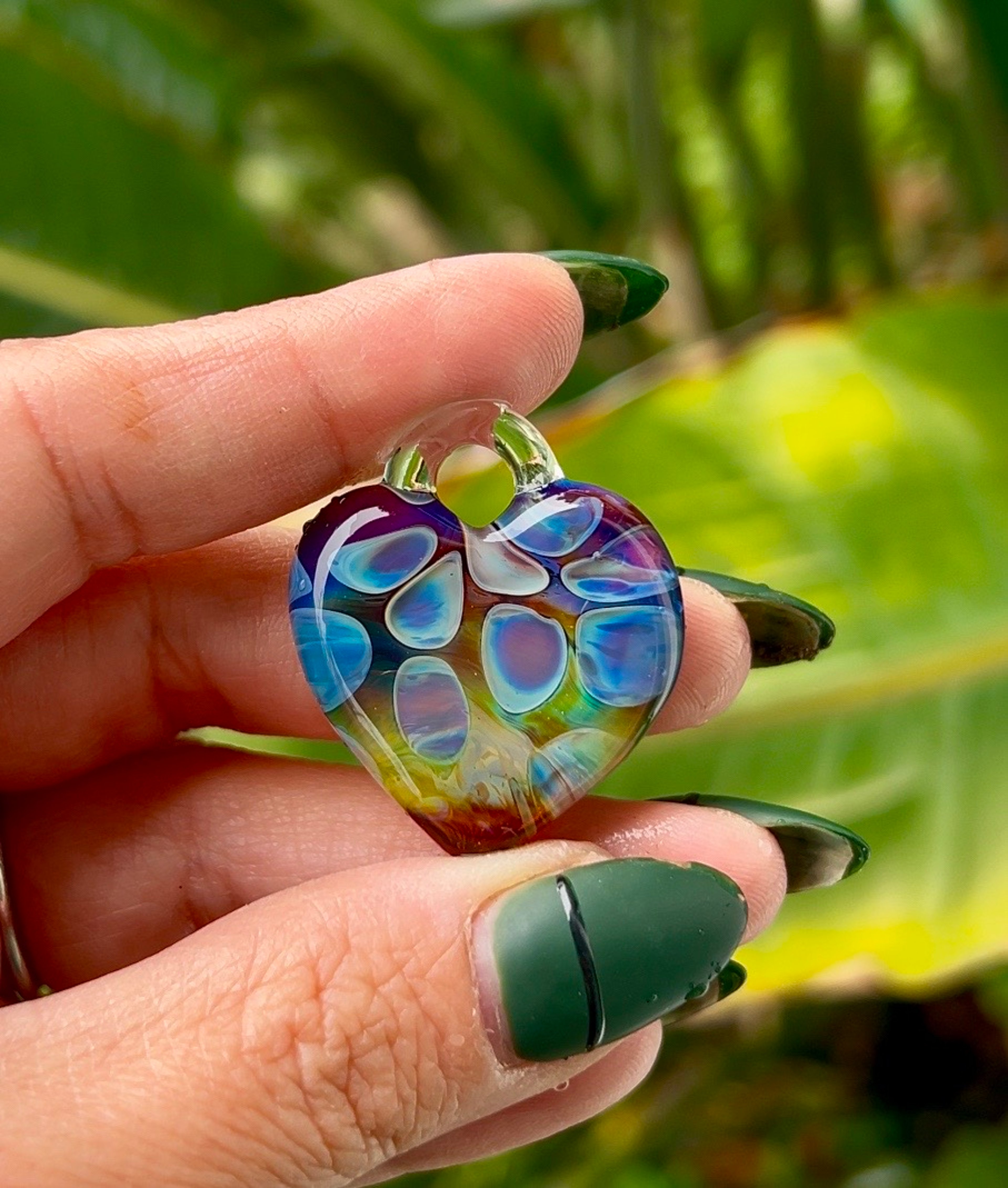 Abstract pendant image 0