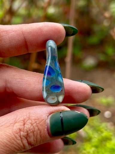 Preview pic of Small abstract pendant