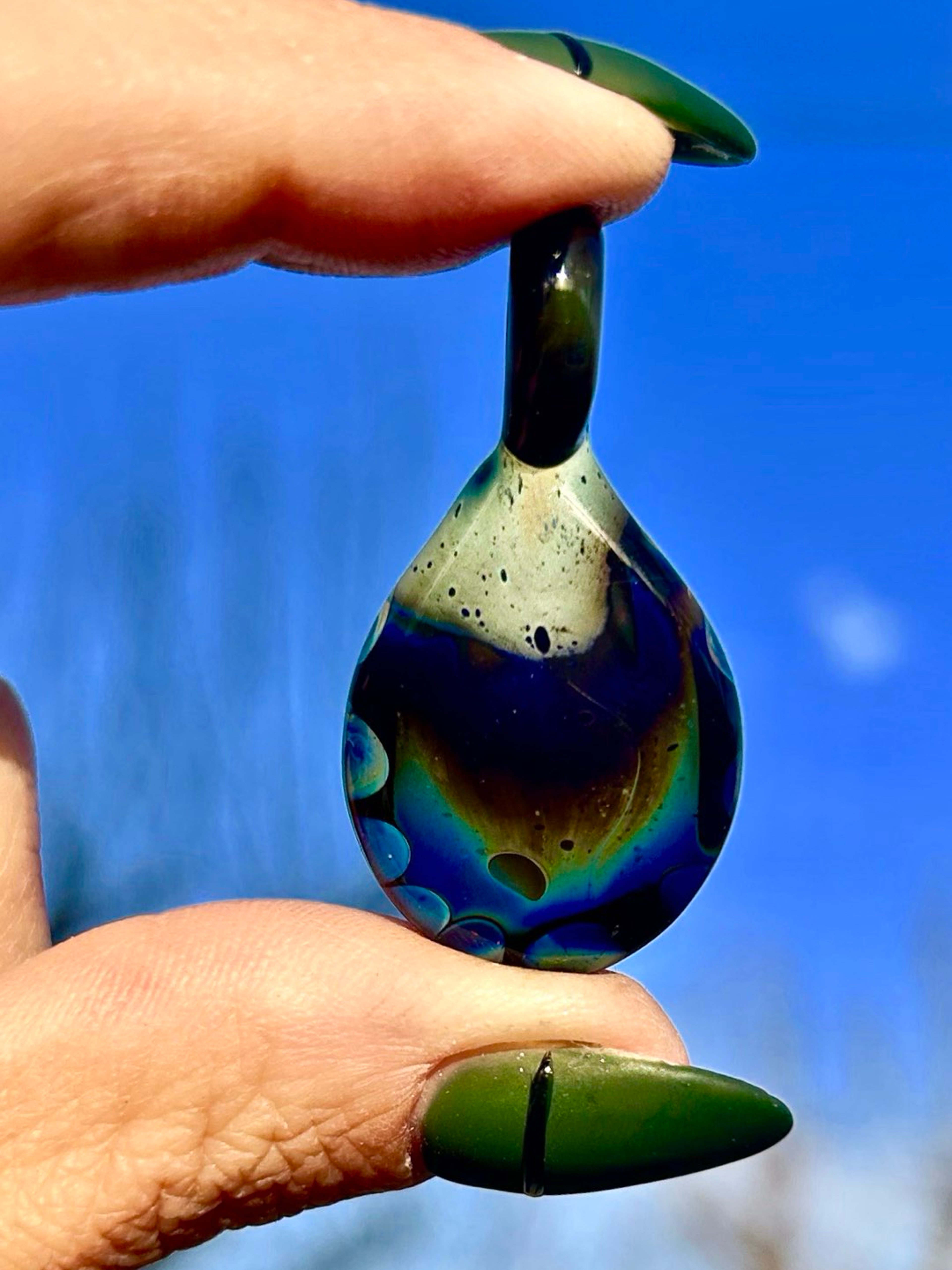 Preview pic of Abstract pendant