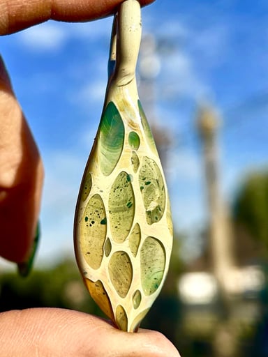 Preview pic of Abstract pendant