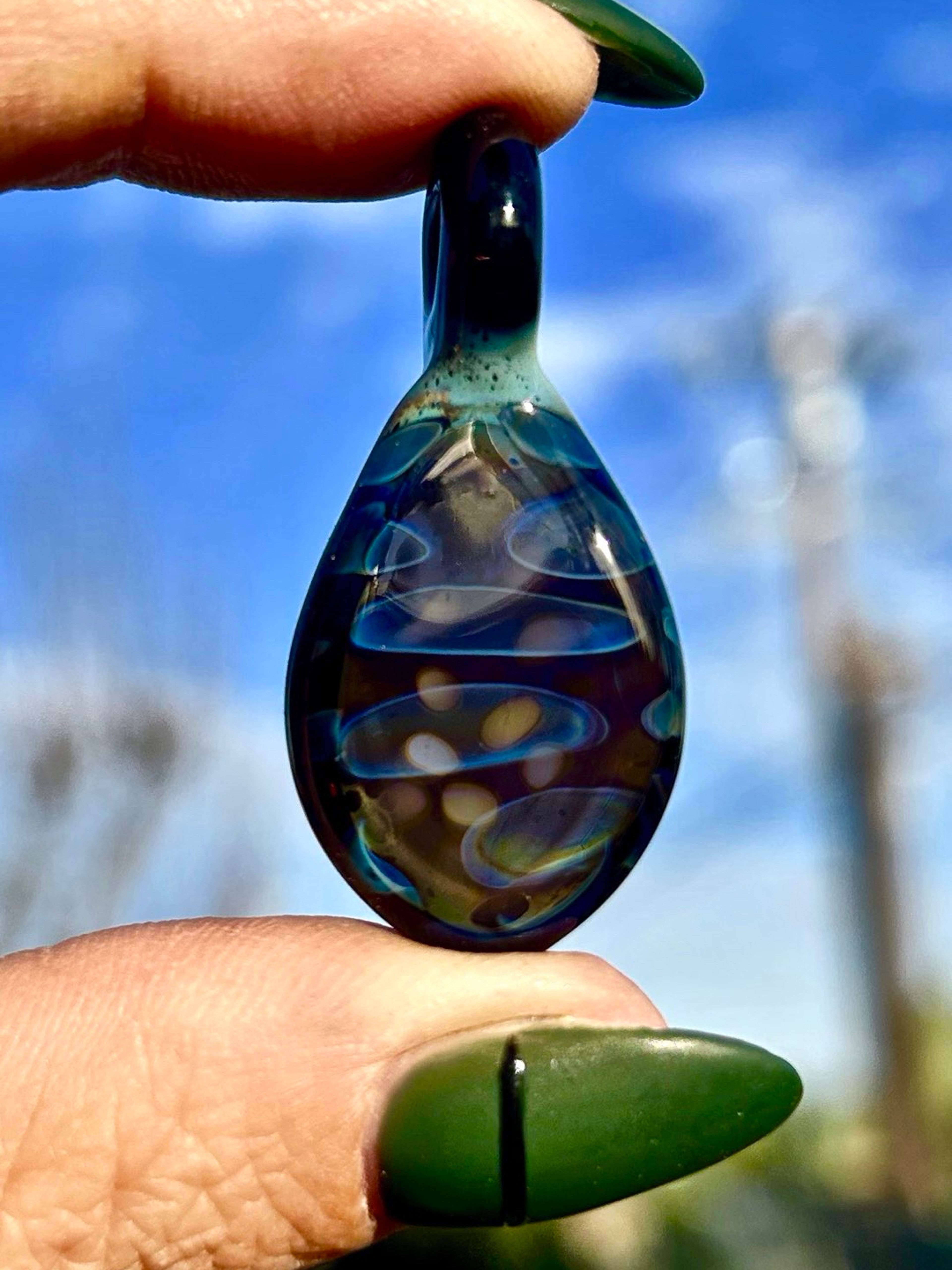 Preview pic of Abstract pendant