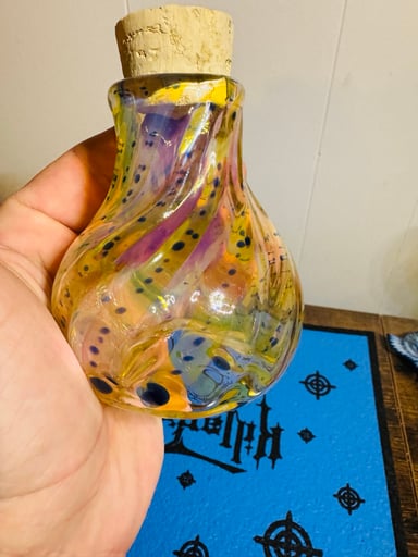 Preview pic of 🔥Rare🔥 Thick Glass Handblown GOLD FUMED Potion Bottle Jar !! Cork Top 🔥