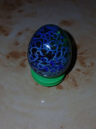 Preview pic of Egg Shaped Marble Collectible Cap