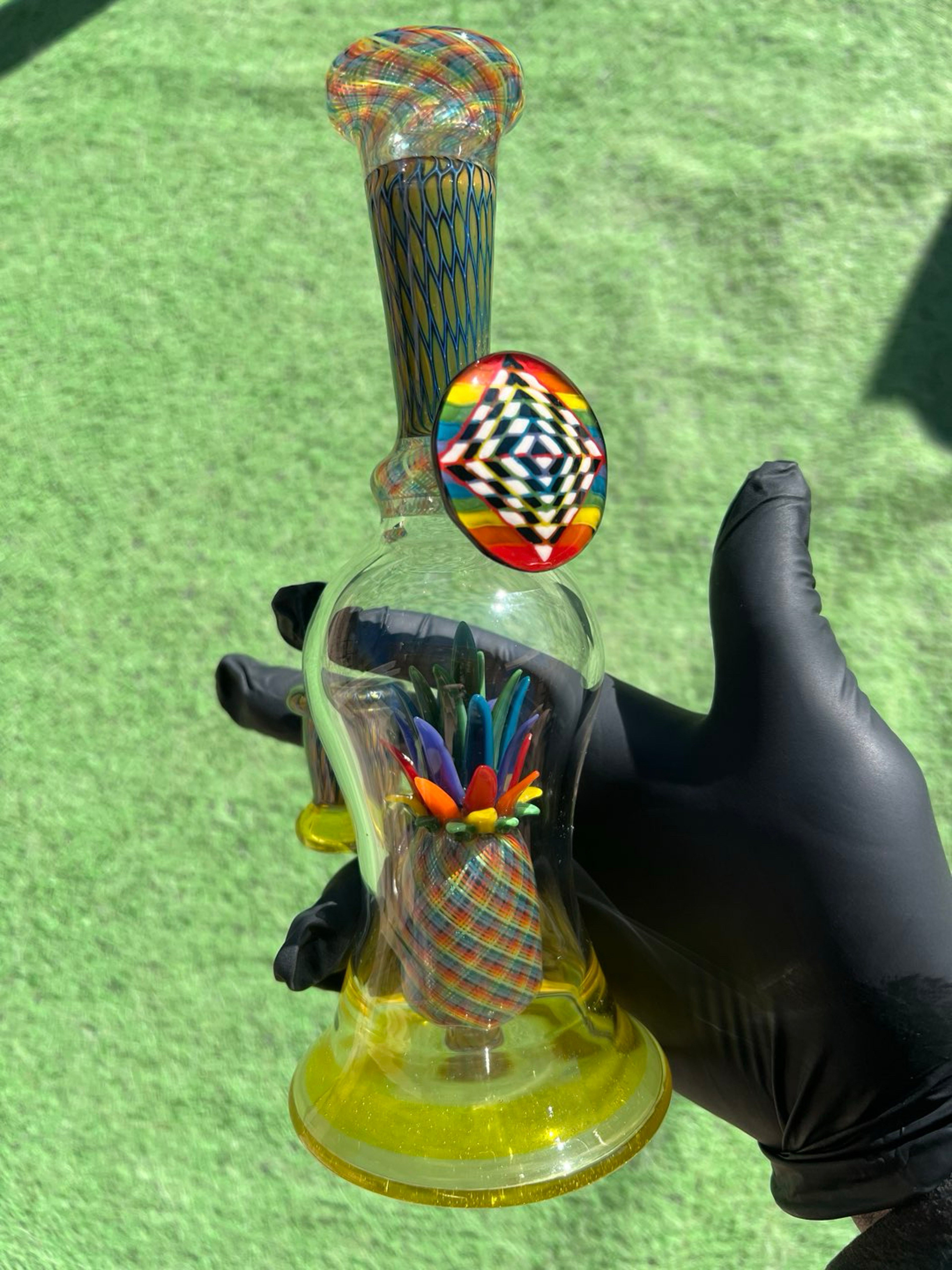 Preview pic of @hondoglass X @roboglass Retti CFL Pineapple in Bottle 14mm 9in (signed and dated)