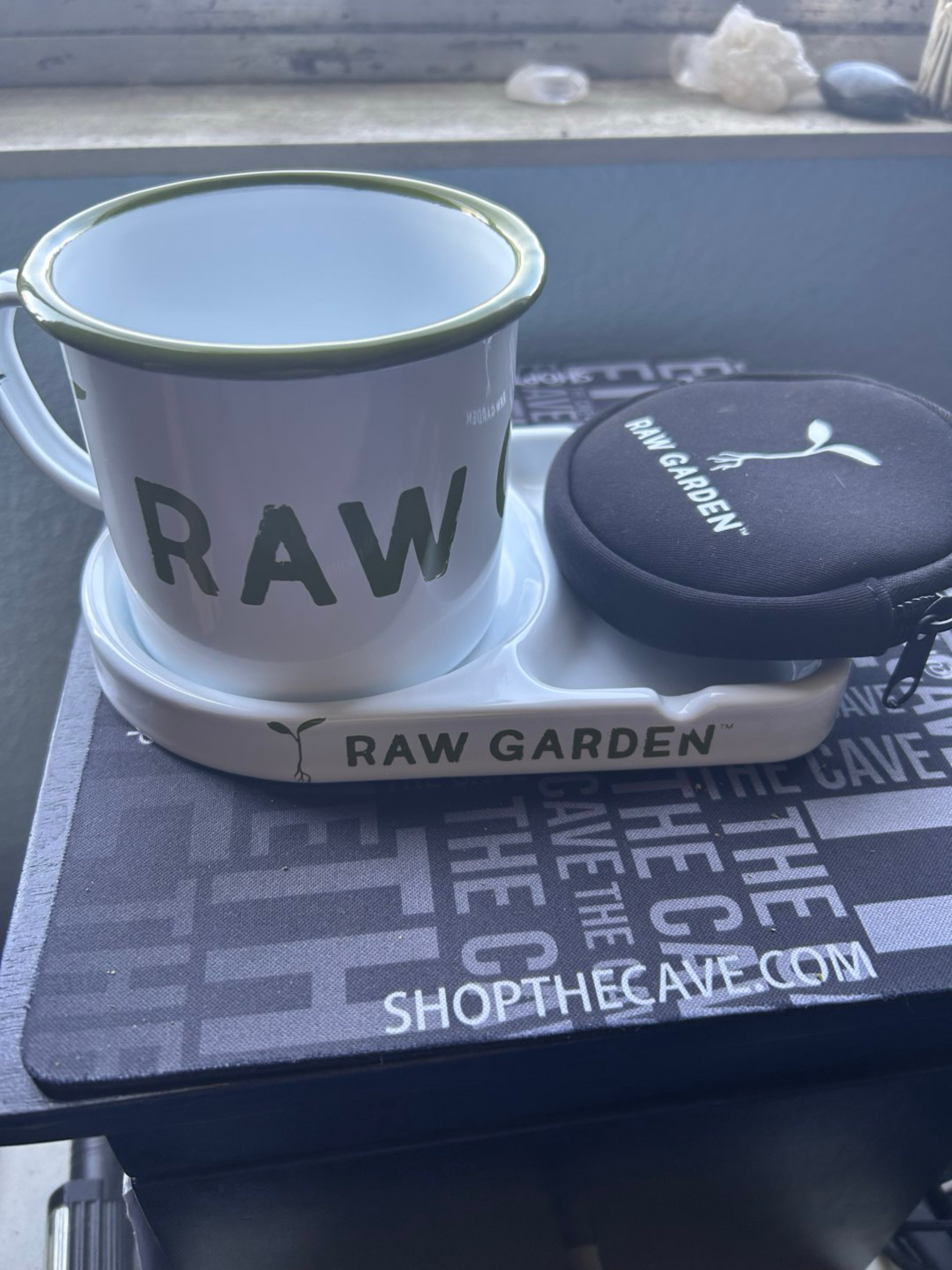 Preview pic of Raw Garden Mug and Tray