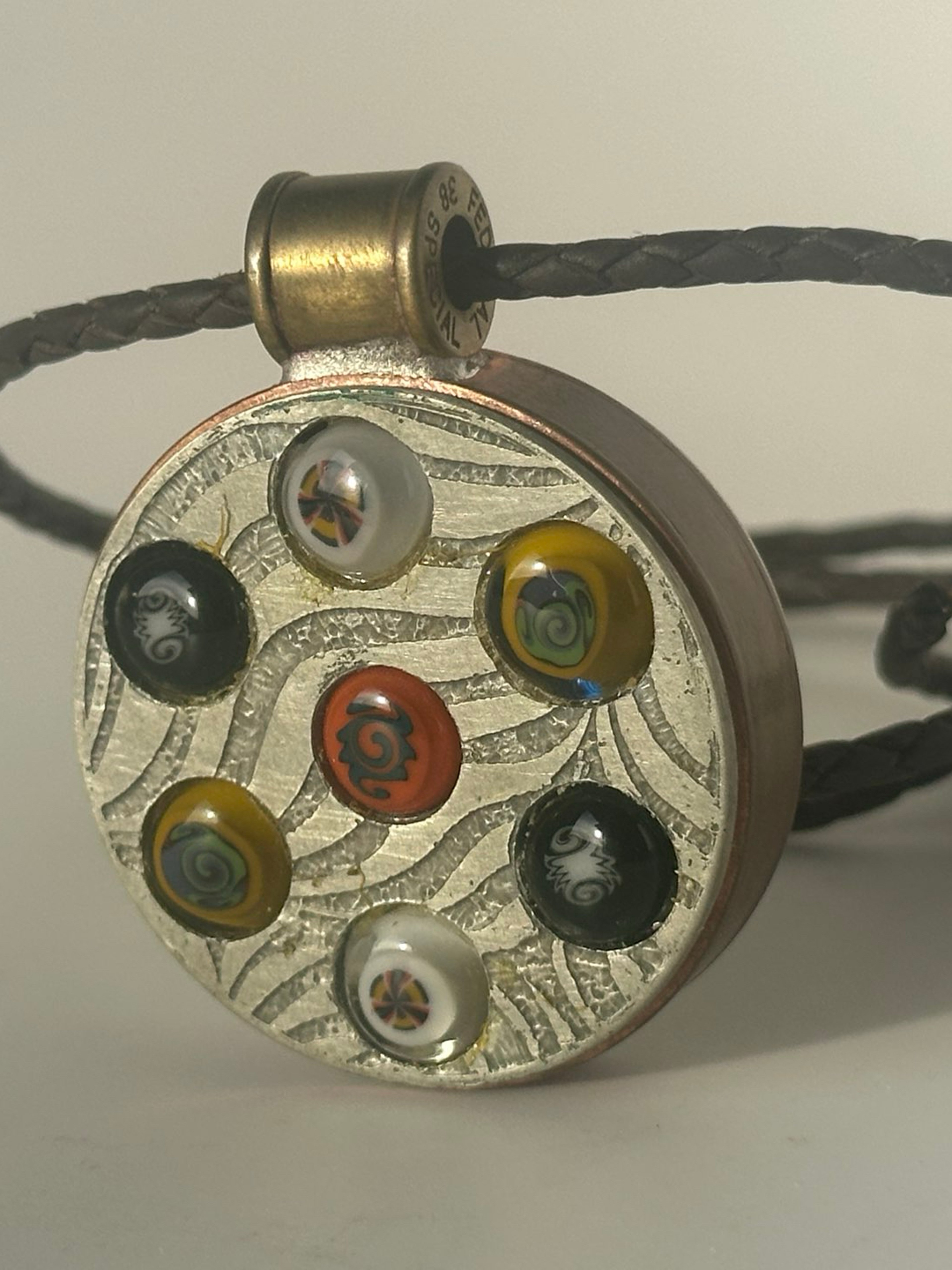 Preview pic of Talon glass pendant