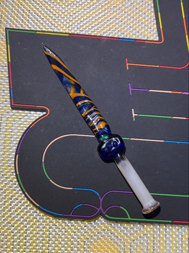 Preview pic of 🐅🍯 Tiger Striped Long Sword Dab Tool 🍯🐅