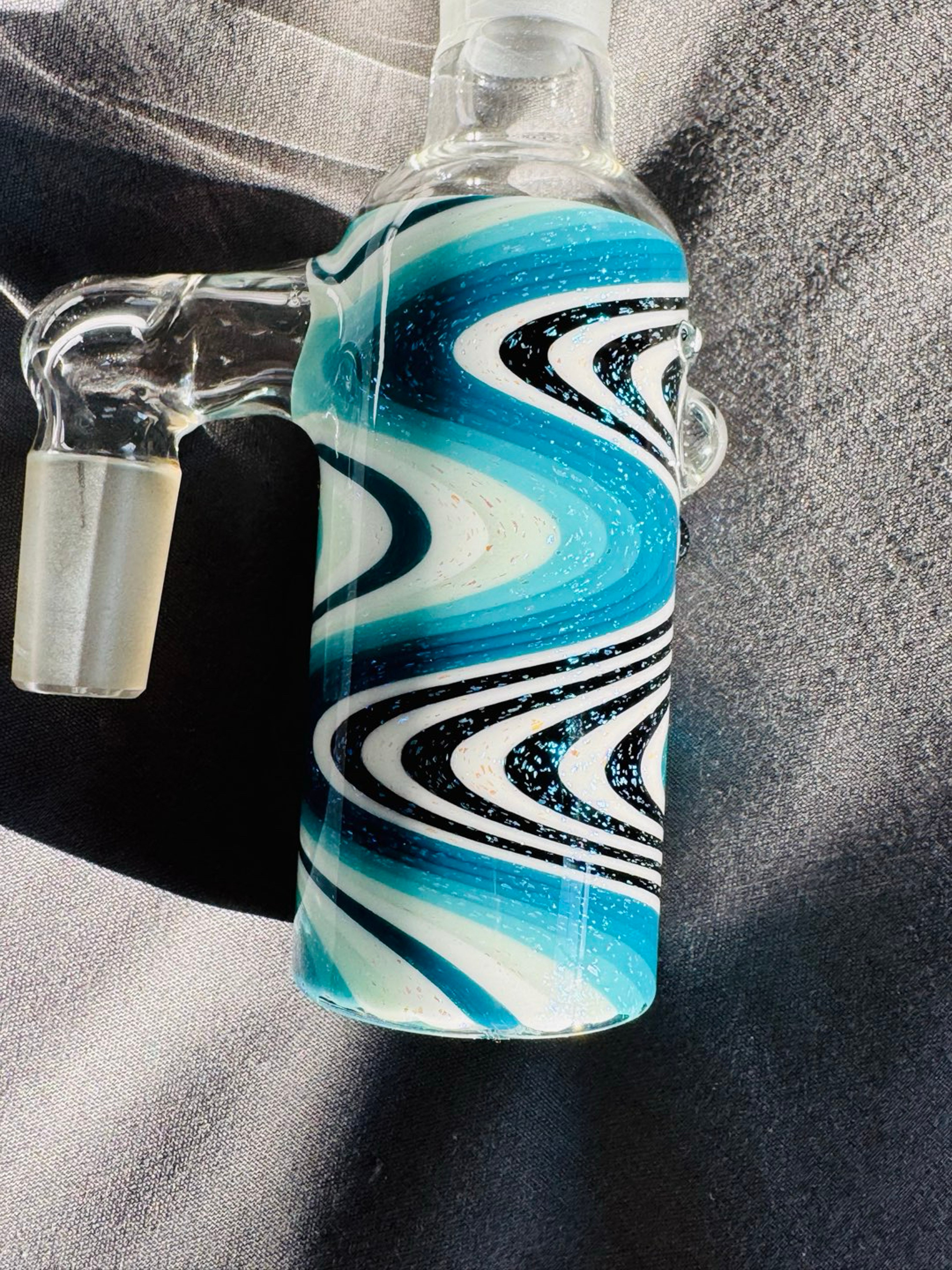 Preview pic of Dust Storm 14mm 90* crushed opal full color wig-wag dry-cather🔥