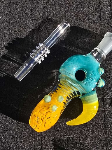 Preview pic of Aqua X Yellow Nectar Collector With Horn