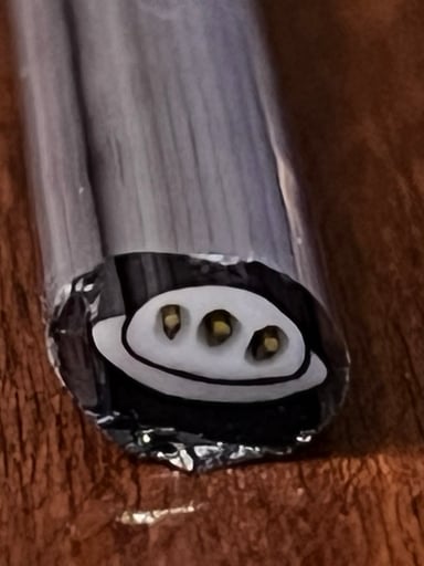 Preview pic of N8 (Nathan) Miers Rare Alien Ship Millie Cane - 3 Aliens