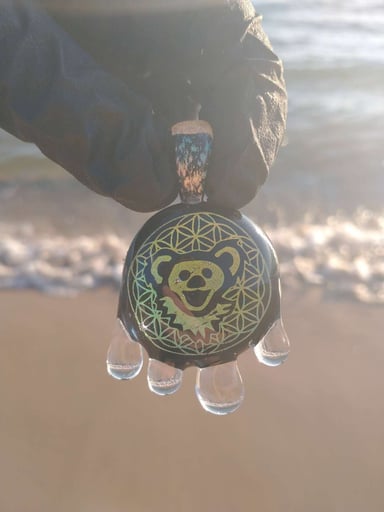 Preview pic of Dripping Grateful Dead Bear Pendant