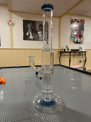 Preview pic of Sovereignty Glass Full Accent Hollowfoot Pillar Staight neck *repaired by fishbone*